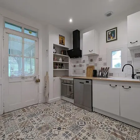 Holiday home Maison Des Annees 30 - - 14 Personnes *