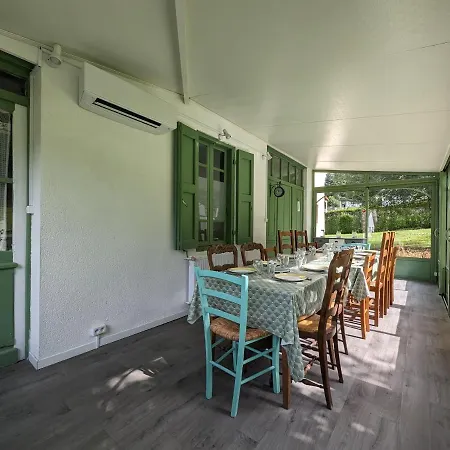 Holiday home Maison Des Annees 30 - - 14 Personnes *